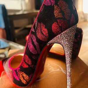 Christian Louboutin Multicolor Kiss Print Heels CosmoPump